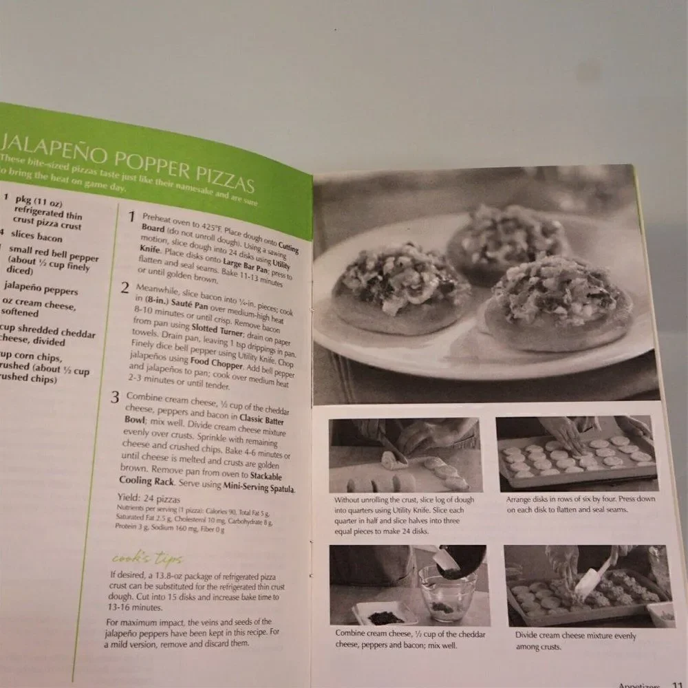 PAMPERED CHEF Cookbook Season's Best Recipes Spring Summer 2009 Recipe Booklet